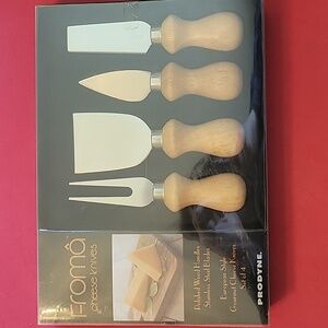 Cheese Knives Set of 4